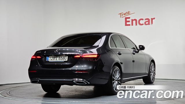 Mercedes-Benz E-Class E220d 4MATIC Exclusive