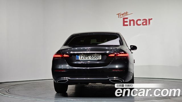 Mercedes-Benz E-Class E220d 4MATIC Exclusive