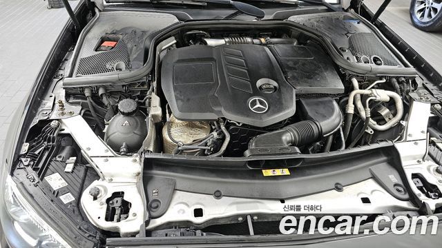 Mercedes-Benz E-Class E220d 4MATIC Exclusive