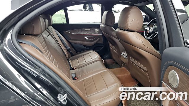 Mercedes-Benz E-Class E220d 4MATIC Exclusive