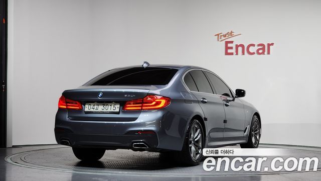 BMW 5-Series 530i M Sport Package Plus