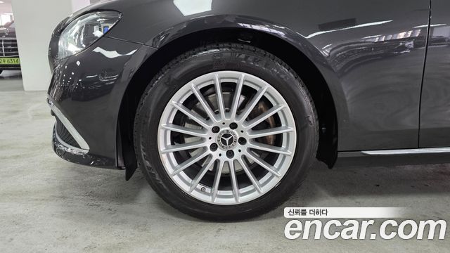 Mercedes-Benz E-Class E220d 4MATIC Exclusive