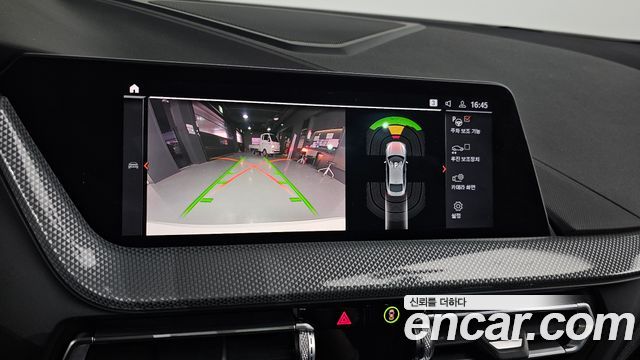BMW 2-Series 220i Advantage
