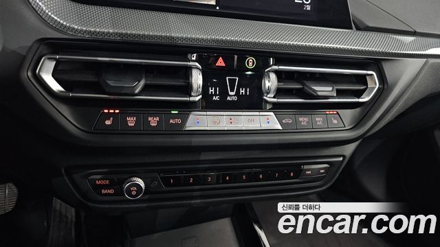BMW 2-Series 220i Advantage