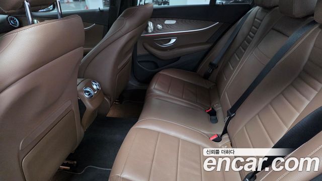 Mercedes-Benz E-Class E220d 4MATIC Exclusive