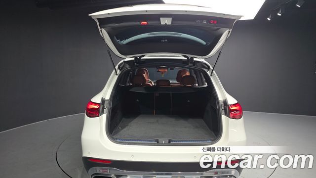 Mercedes-Benz GLC-Class GLC 300 4MATIC Avantgarde