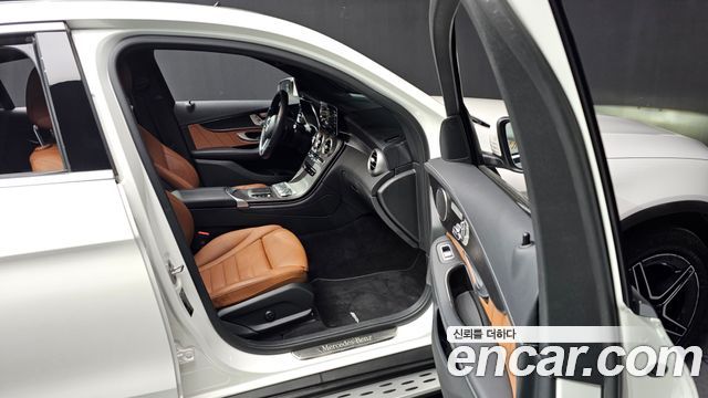Mercedes-Benz GLC-Class GCL300 4MATIC Coupe