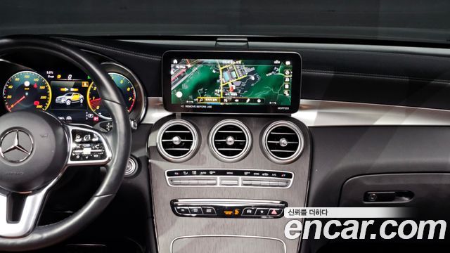 Mercedes-Benz GLC-Class GCL300 4MATIC Coupe
