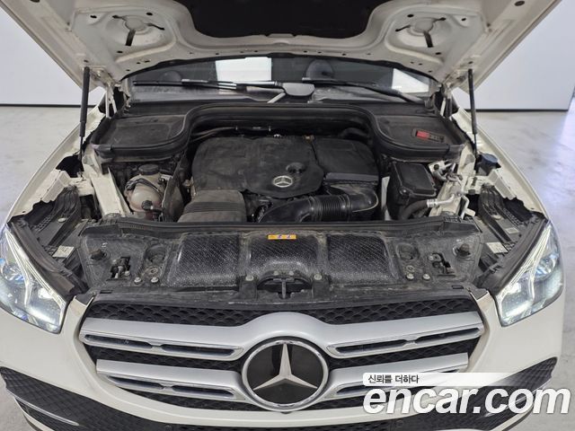Mercedes-Benz GLE-Class GLE300d 4MATIC