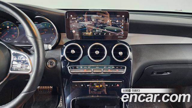 Mercedes-Benz GLC-Class GLC300 4MATIC Premium