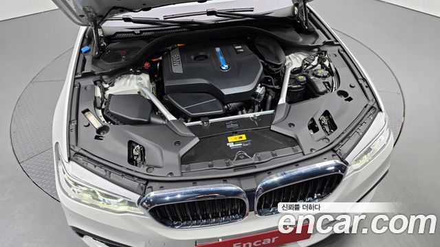 BMW 5-Series 530e M Sport
