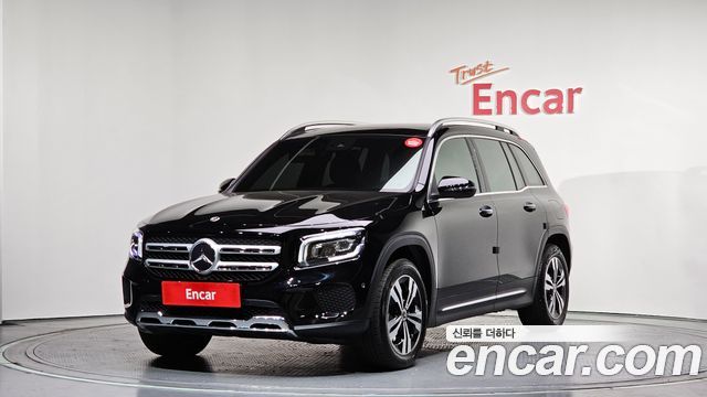 Mercedes-Benz GLB-Class GLB220
