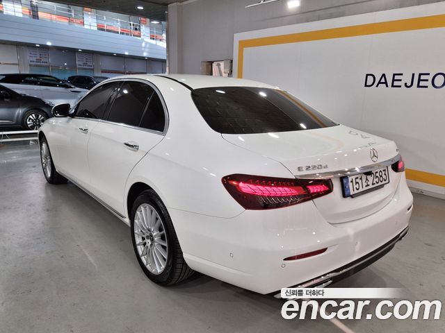 Mercedes-Benz E-Class E220d 4MATIC Exclusive