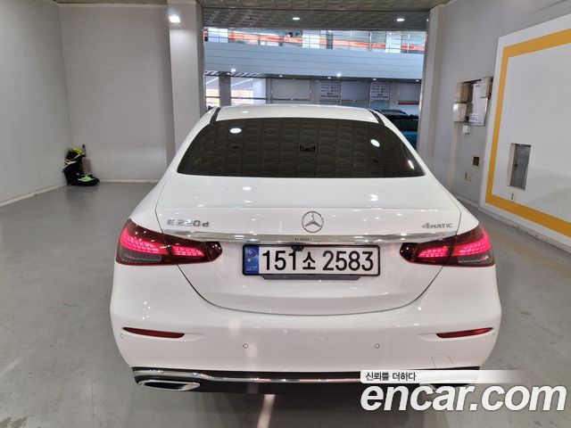 Mercedes-Benz E-Class E220d 4MATIC Exclusive