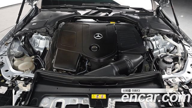 Mercedes-Benz C-Class C200 4MATIC Avantgarde