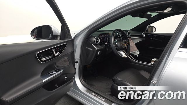 Mercedes-Benz C-Class C200 4MATIC Avantgarde