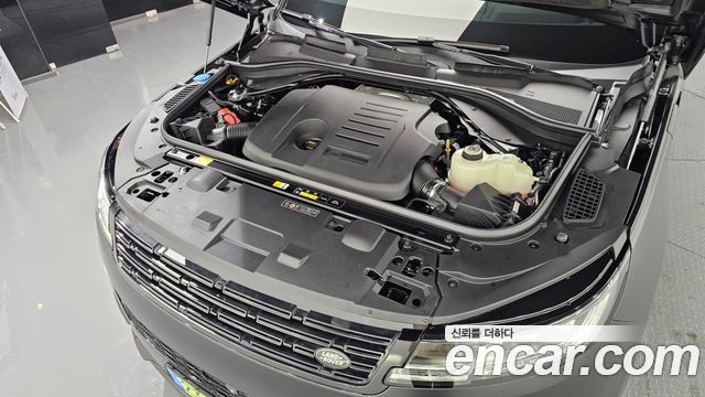 Land Rover Range Rover Sport P550E Dynamic HSE