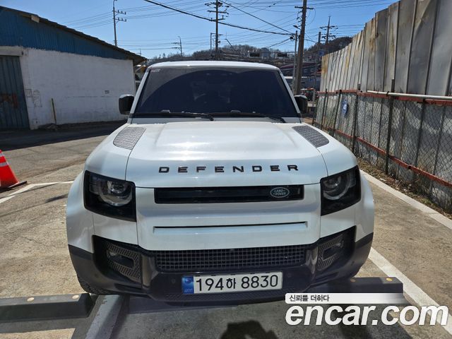 Land Rover Defender 110 D250 SE