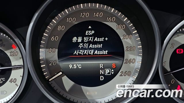Mercedes-Benz E-Class E350 BlueTec 4MATIC