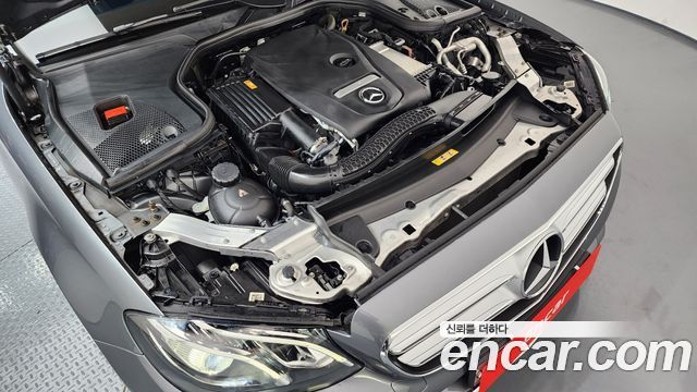 Mercedes-Benz E-Class E200 Avantgarde