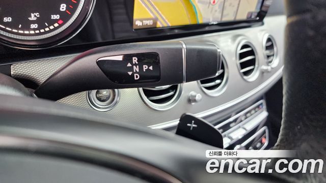 Mercedes-Benz E-Class E200 Avantgarde