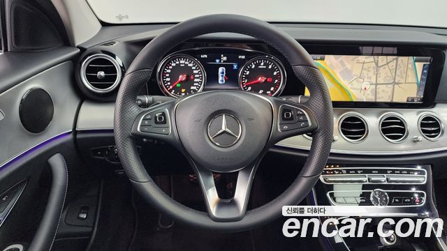 Mercedes-Benz E-Class E200 Avantgarde