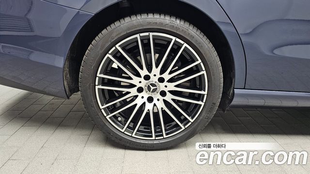 Mercedes-Benz C-Class C200 Avantgarde