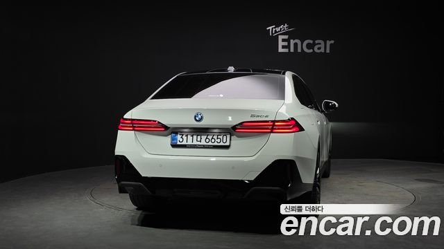BMW 5-Series 530e M Sport