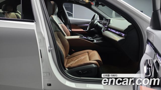 BMW 5-Series 530e M Sport