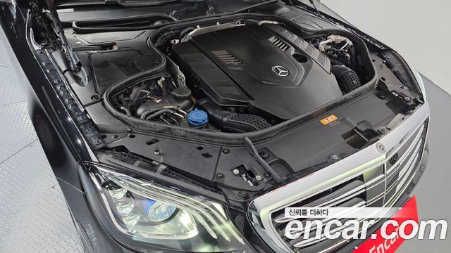 Mercedes-Benz S-Class S560L 4MATIC