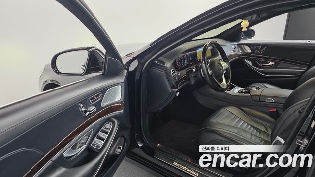 Mercedes-Benz S-Class S560L 4MATIC