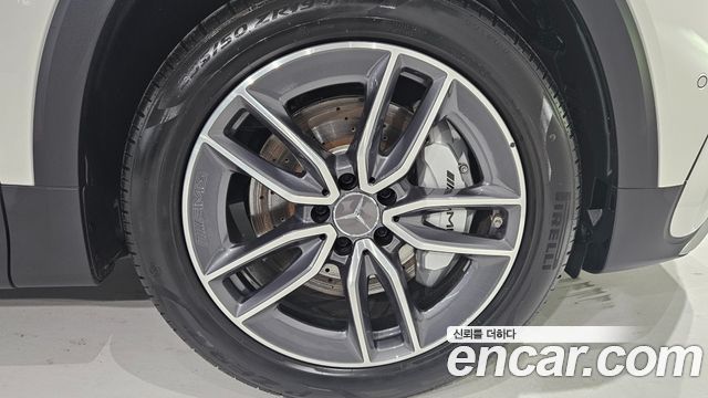 Mercedes-Benz GLB-Class AMG GLB35 4MATIC