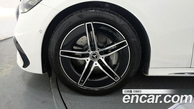 Mercedes-Benz E-Class E200 AMG Line