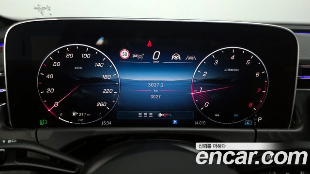 Mercedes-Benz E-Class E200 AMG Line