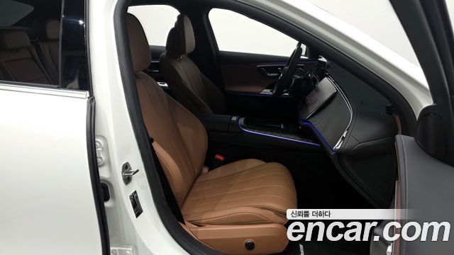 Mercedes-Benz E-Class E200 AMG Line