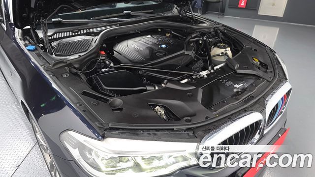 BMW 5-Series 520d M Sport package