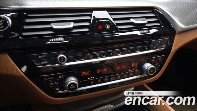BMW 5-Series 520d M Sport package