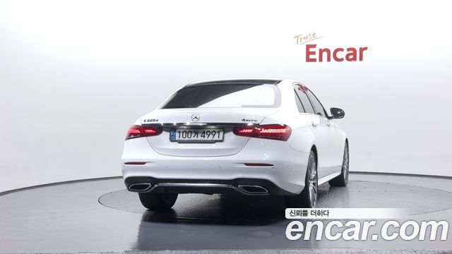 Mercedes-Benz E-Class E220d 4MATIC AMG Line