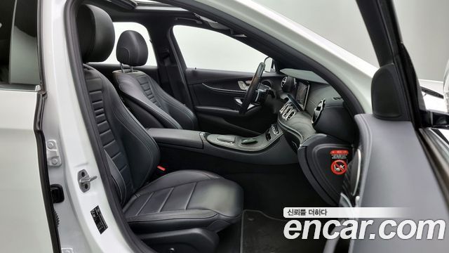 Mercedes-Benz E-Class E220d 4MATIC AMG Line