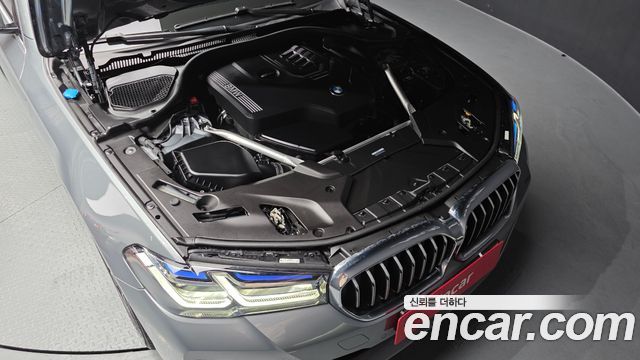 BMW 5-Series 530i xDrive M Sport Package