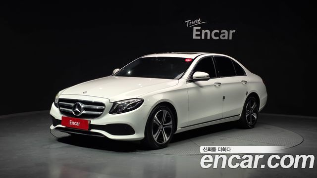 Mercedes-Benz E-Class E220d 4MATIC Avantgarde