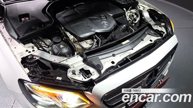 Mercedes-Benz E-Class E220d 4MATIC Avantgarde