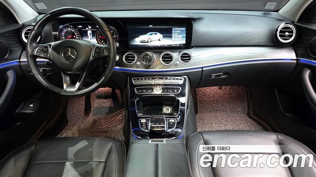 Mercedes-Benz E-Class E220d 4MATIC Avantgarde