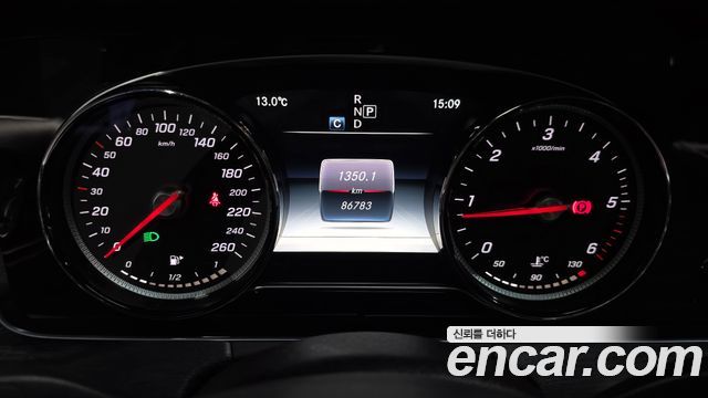 Mercedes-Benz E-Class E220d 4MATIC Avantgarde