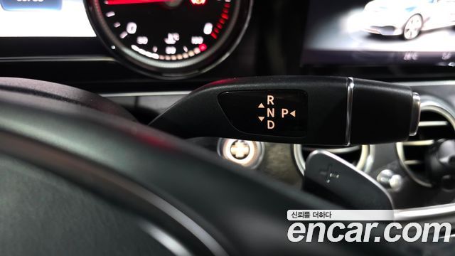 Mercedes-Benz E-Class E220d 4MATIC Avantgarde