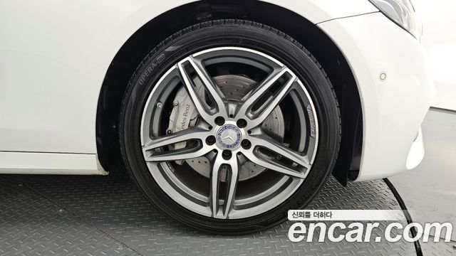 Mercedes-Benz E-Class E300 AMG Line