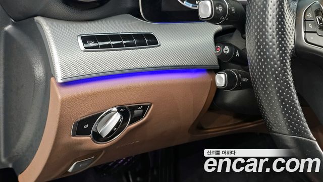 Mercedes-Benz E-Class E300 AMG Line