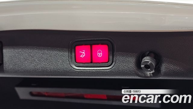 Mercedes-Benz E-Class E300 AMG Line