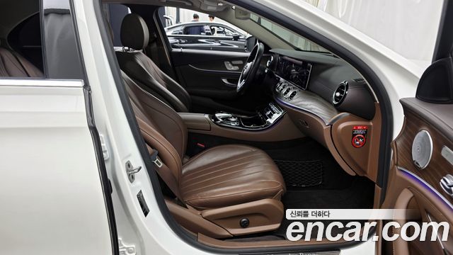 Mercedes-Benz E-Class E300 Exclusive