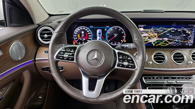 Mercedes-Benz E-Class E300 Exclusive
